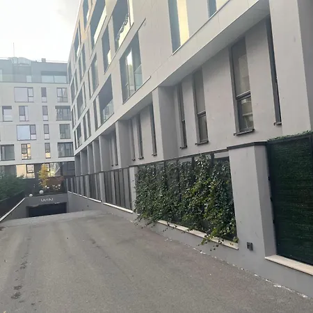Harmony Win Herastrau Apartment