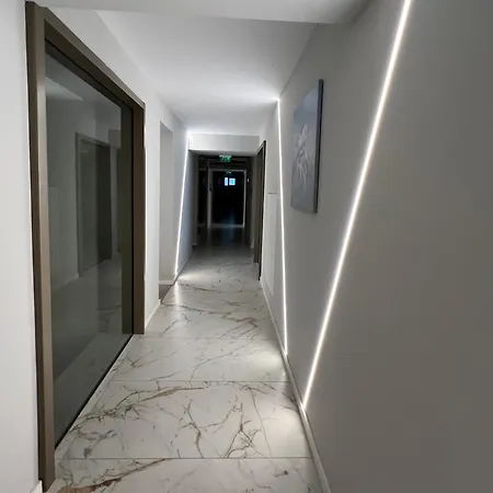 Harmony Win Herastrau Appartement *
