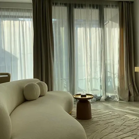 Harmony Win Herastrau