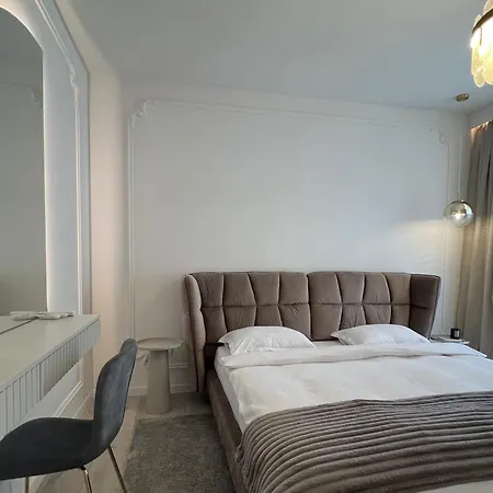 Harmony Win Herastrau *